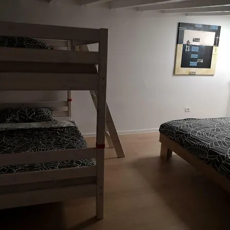 Apartma Klara *